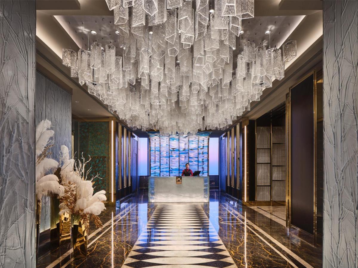 J Hotel, Shanghai Tower - Above All Else, Overlooking The Bund Buitenkant foto